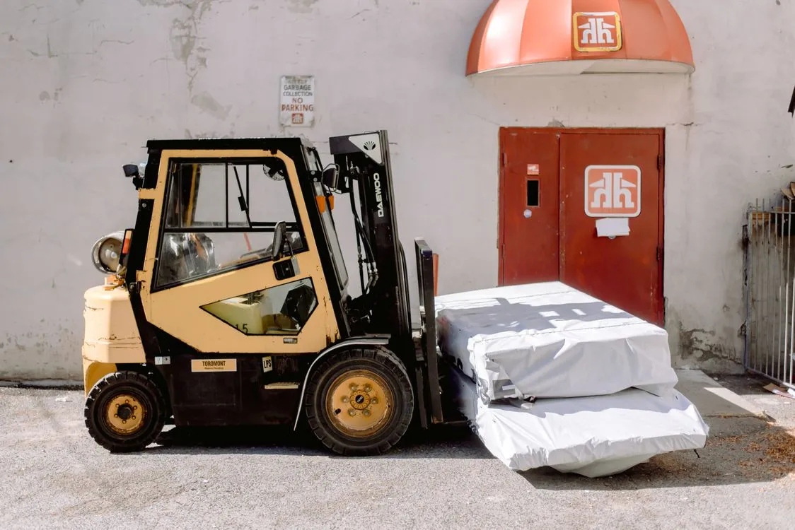 Furniture Return Rate: Why Size Drives It (and the Fix)