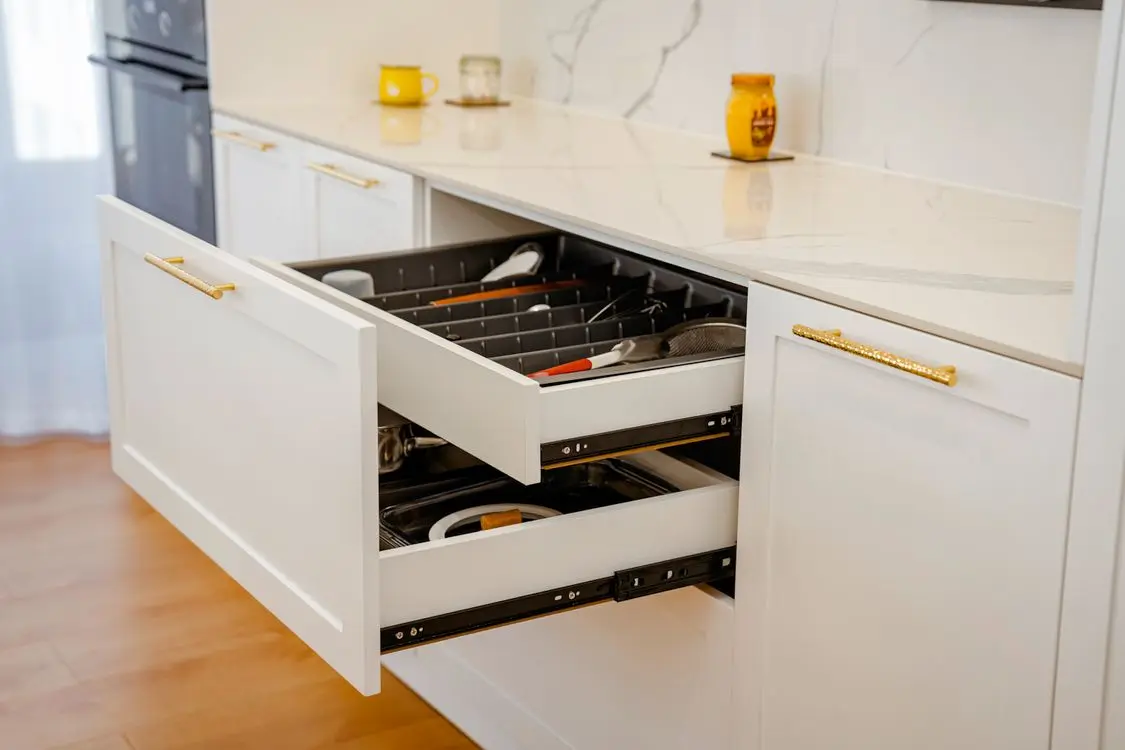 Drawer Slide Clearance: Lock 4 Numbers Before You Cut